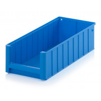 Dividable storage tray