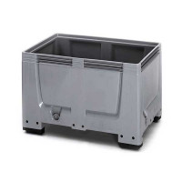 Solid plastic pallet container 